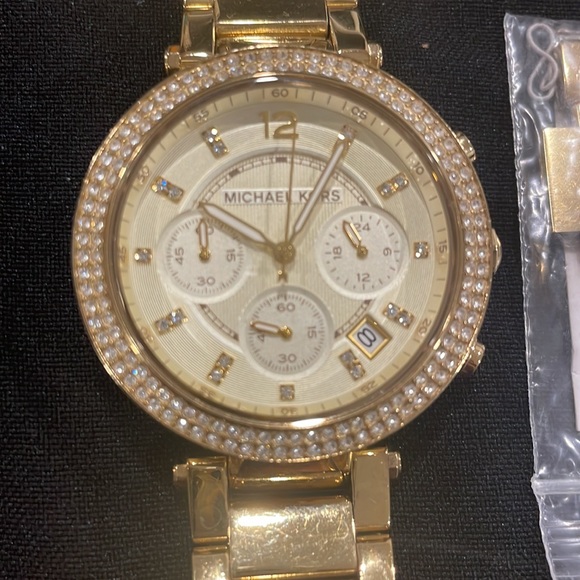 Michael Kors Watch - Picture 3 of 4